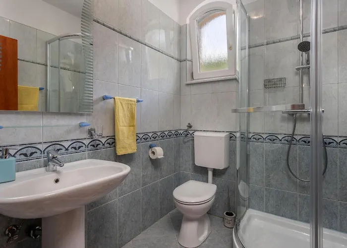 Hébergement de vacances In With Wifi Opric